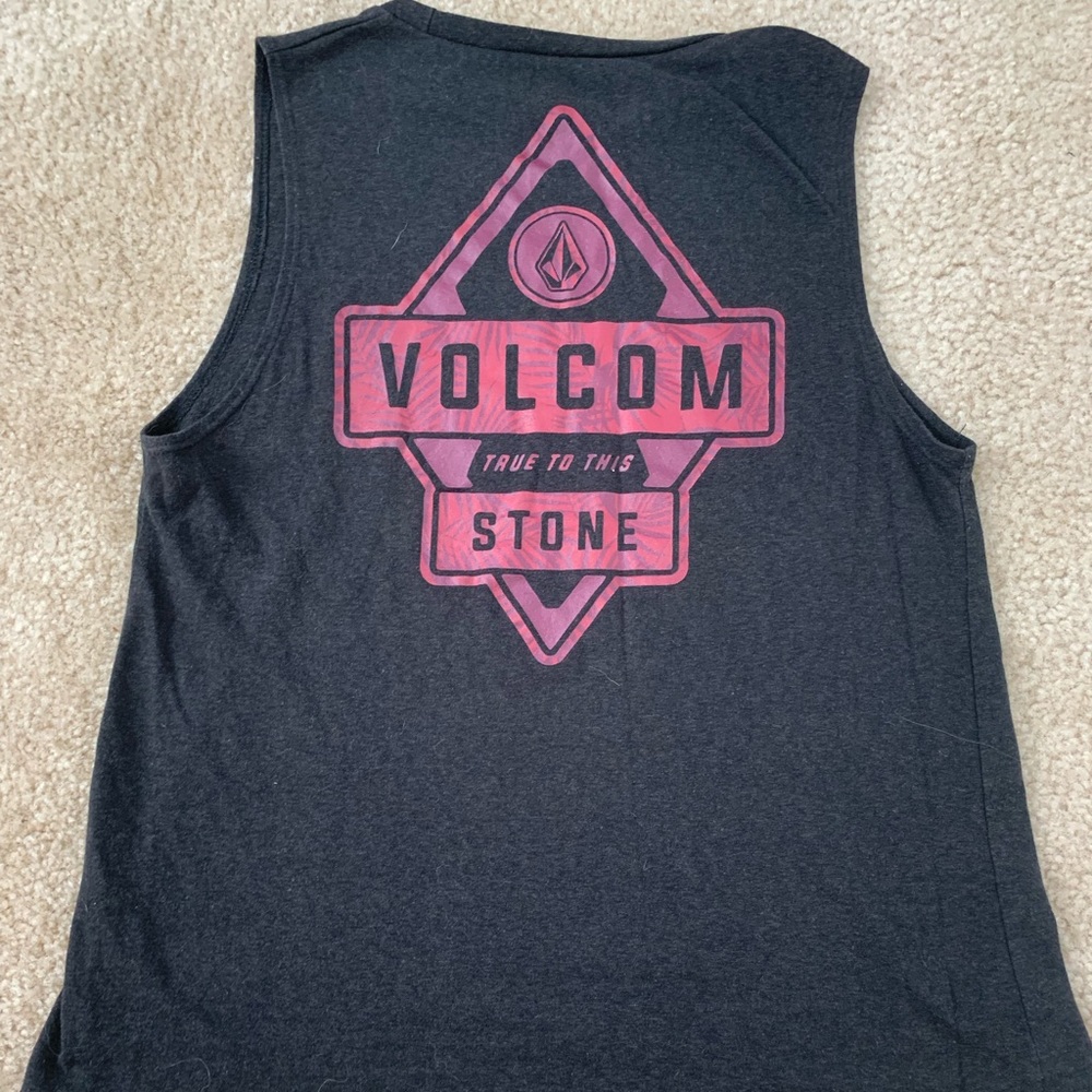 Volcom Tank - Picture 3 of 4